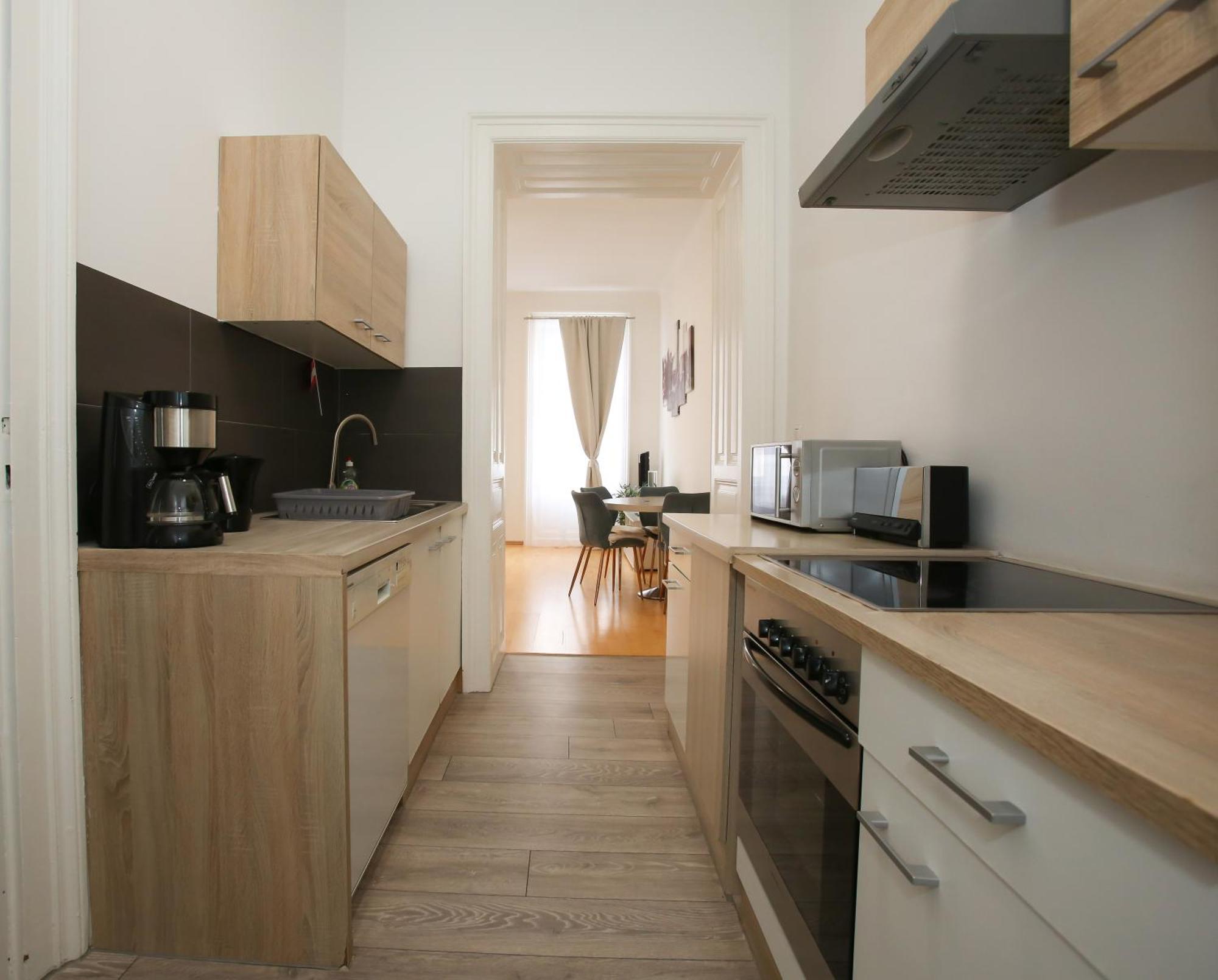 Apartamento Downtown Bliss Modern Retreat With Free Parking And Fast Internet 600 Mbits Viena Exterior foto