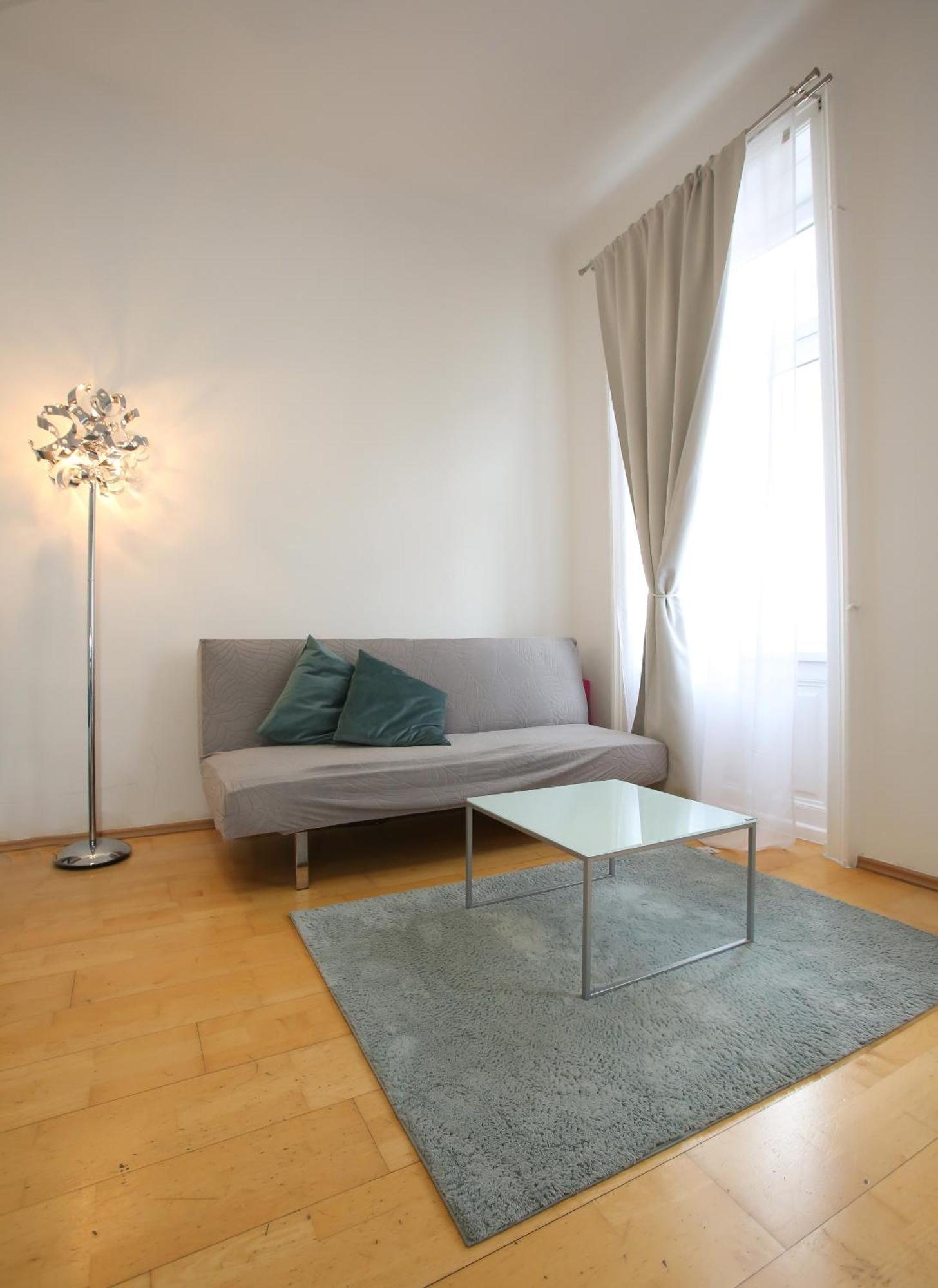 Apartamento Downtown Bliss Modern Retreat With Free Parking And Fast Internet 600 Mbits Viena Exterior foto