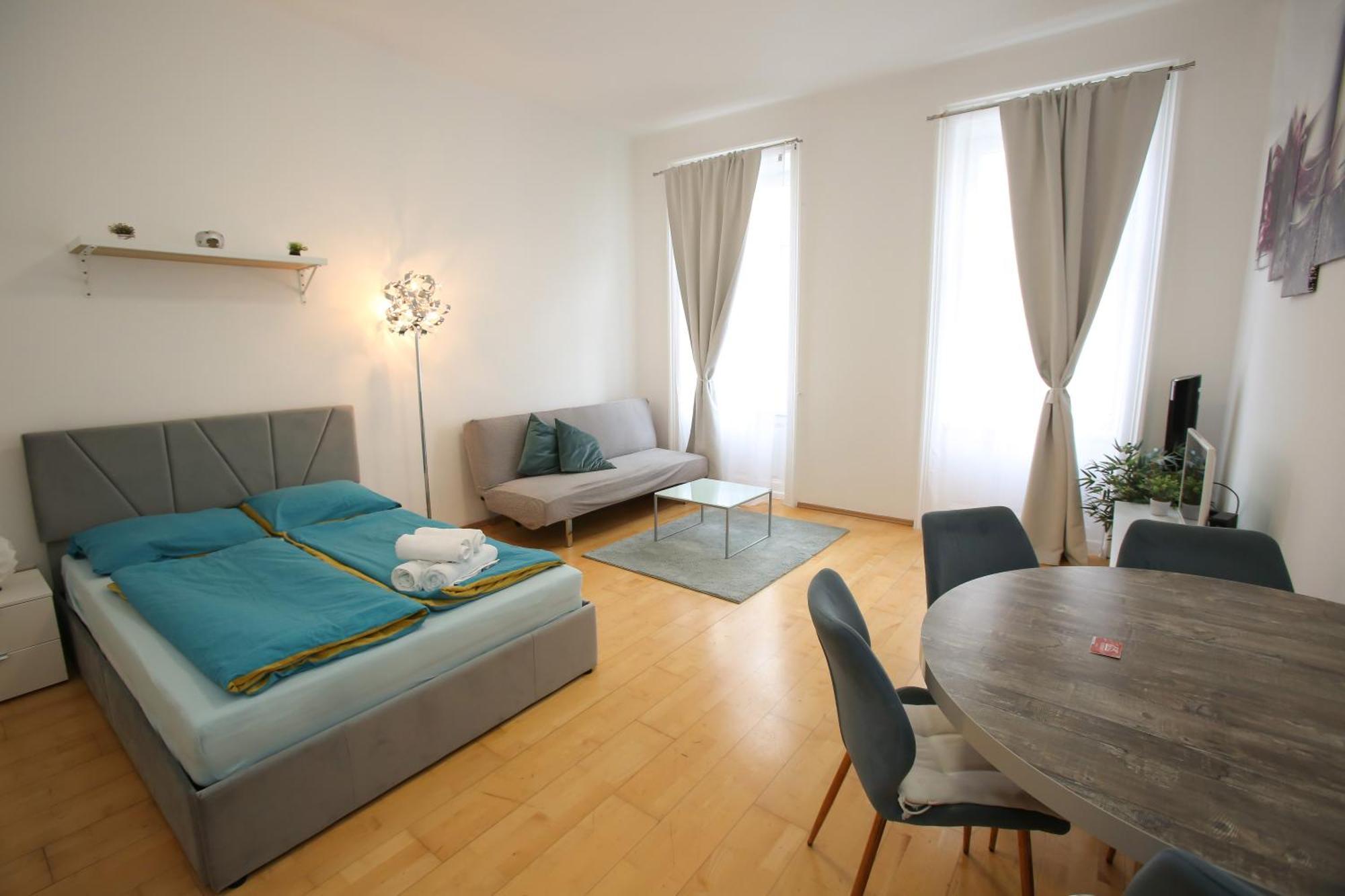Apartamento Downtown Bliss Modern Retreat With Free Parking And Fast Internet 600 Mbits Viena Exterior foto